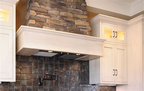 Dutch quality elkwood weather ledge dark grey stone veneer is a classy profile that brings style to any interior or exterior stone veneer installation. Stack Ledge | Eagle Stone