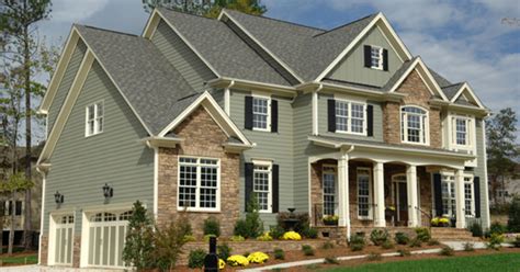 It doesn't matter if it is a $100,000 tommie and joanne falls say almost the entire side of their home has vinyl siding that is warped and curling. CAN VINYL SIDING BE PAINTED? | Hometalk