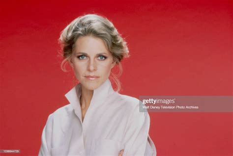 Lindsay Wagner Promotional Photo For The Abc Tv Series Jessie News