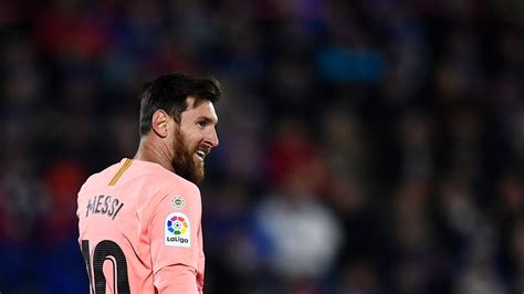 Barcelona S Lionel Messi Scores 400th La Liga Goal Football News Sky Sports