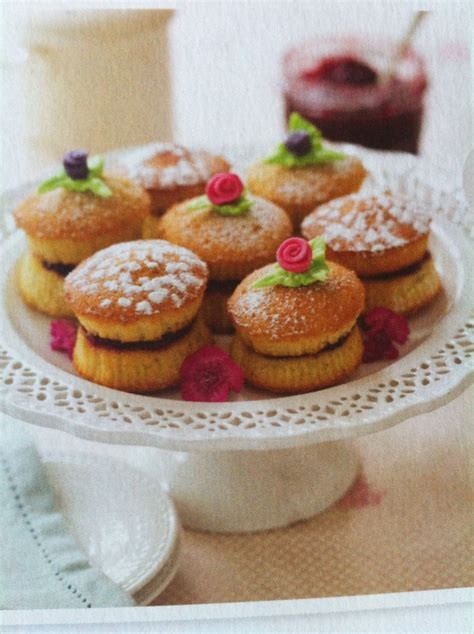 mini victoria sponges for afternoon tea