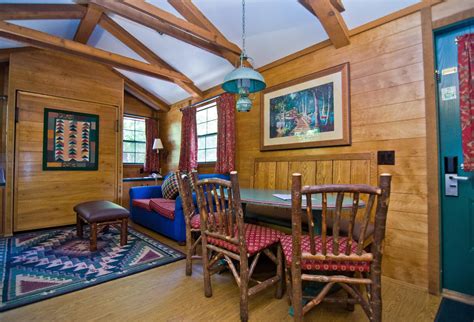 Themed resorts · amazing dining options · recreation Hotel Room Sizes at Disney World - Disney Tourist Blog