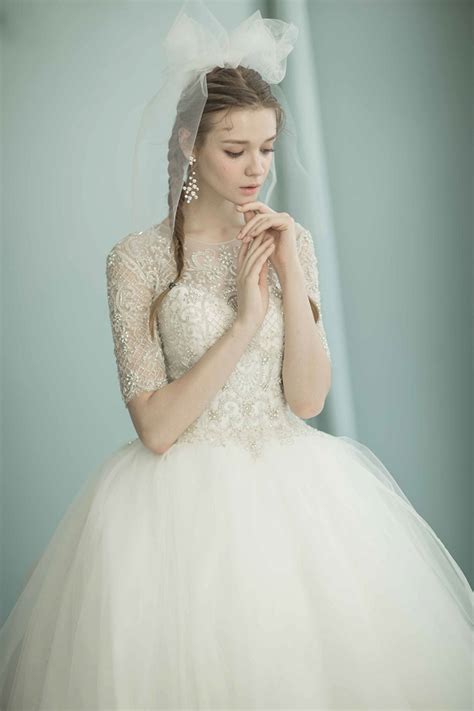 20 modest wedding dresses for the fashion loving modern bride lyceum of galveston