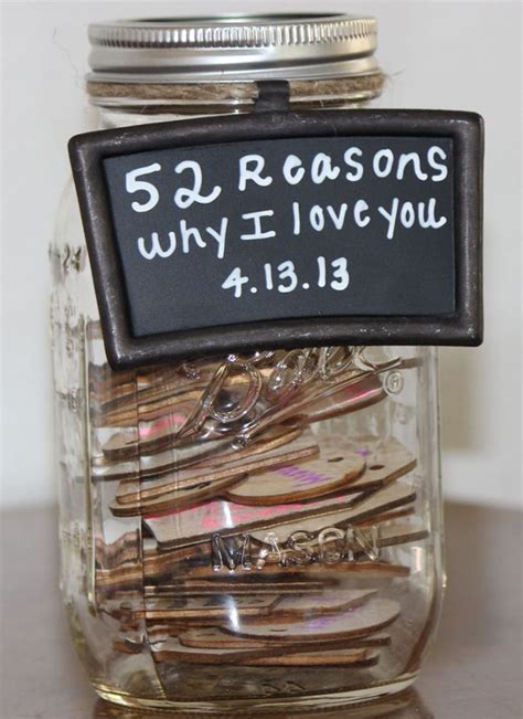 Anniversary gifts for her don't have to be extremely expensive to make her feel special. DIY: 1st Wedding Anniversary Gift Idea #wedding #gift # ...