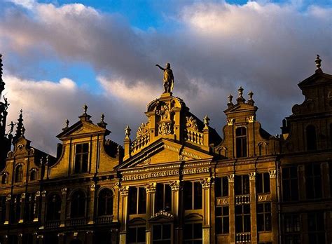 It is bordered by the netherlands to the north, germany to the east, luxembourg to the southeast, france to the southwest. Rowerem po Europie: Belgia - tu rowerzysta ma pierwszeństwo!