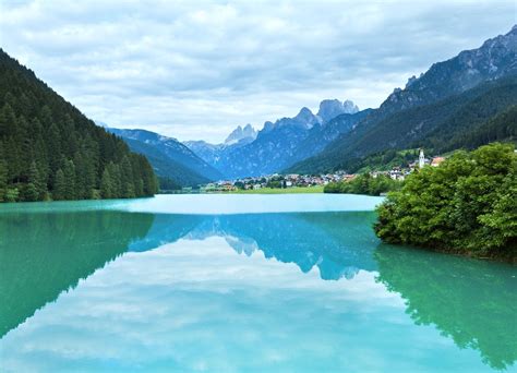 12 Incredible Places In The Italian Alps Almost Too