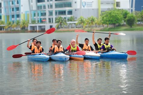 The switch was due to the announcement through the administrative circular no. Kayak | Official Portal - Universiti Malaysia Pahang ...