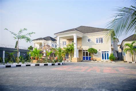 for sale 8 large bedroom mansion with spacious compound first unity estate badore ajah