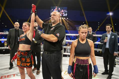 Paige Vanzant Debuts In Bare Knuckle Fighting Championship