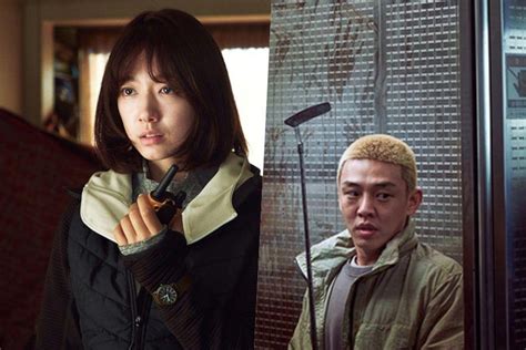 The rapid spread of an unknown infection has left an entire city in ungovernable chaos, but one survivor remains alive in total isolation. FILM KOREA - #ALIVE (2020) - Tribunnewswiki.com