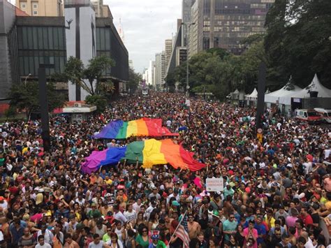 na 19ª edição parada do orgulho lgbt de são paulo cobra respeito e igualdade sul 21