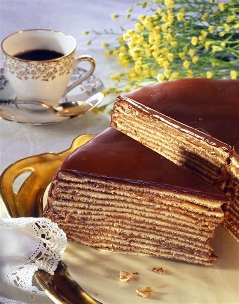 Maybe you would like to learn more about one of these? Prinzregententorte | Rezept | Prinzregententorte, Prinz ...