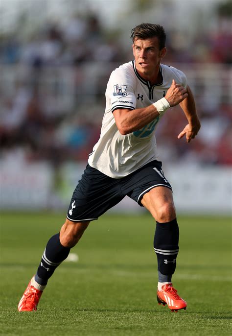 6 ft 1 in (1.85 m) playing position(s): Gareth Bale Transfer Talk Round-Up: Manchester United Move ...