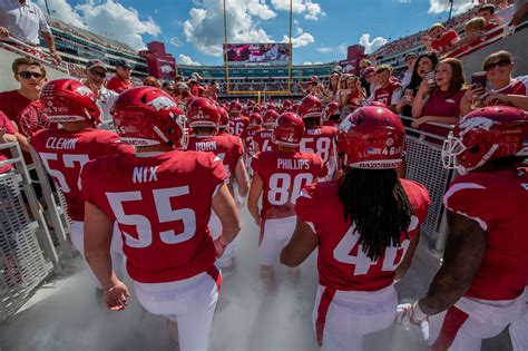 Find out the latest on your favorite ncaaf players on cbssports.com. 10 Things to Know - Portland State | Arkansas Razorbacks