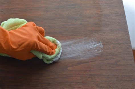 This formulation works on both small and large areas, and it also helps when you need to eliminate water spots or rust stains. How to Remove Water Stains From Wood Furniture