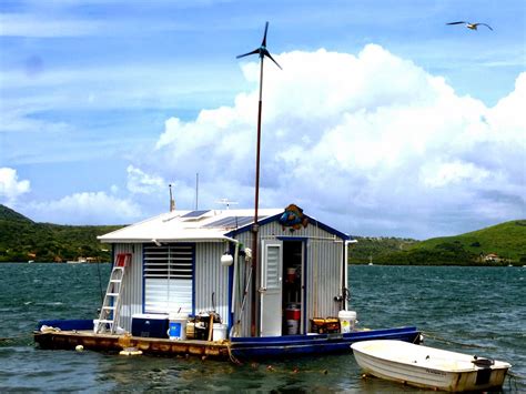 The Flying Tortoise A Simply Gorgeous Floating Boathouse On The Tiny