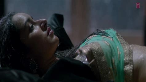 hot wallpapers world aashiqui 2 hot bed scene