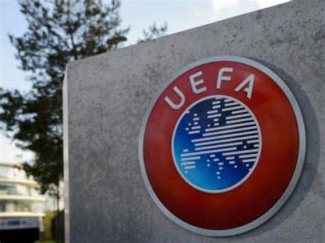 Classificação de liga dos campeões de europa para a temporada 2019/2020. Partida da fase preliminar da Liga dos Campeões de 2020 ...