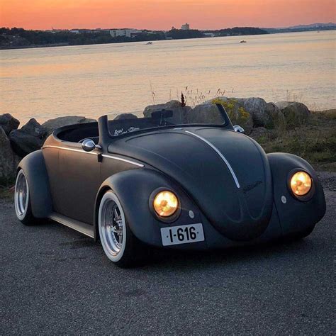 This Custom 1961 Volkswagen Beetle Roadster Is An Absolute Beauty