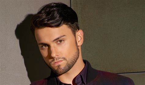 Jack Falahee Confirms Hes Straight Discusses His Sexuality For First
