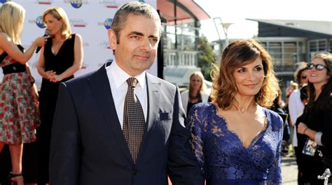 Rowan atkinson met his first wife sunetra sastry in the year 1980s and married her. Rowan Atkinson and wife divorce after 24 years of marriage ...