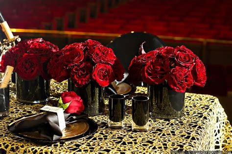 Red Rose Wedding Centerpieces In Black Vases
