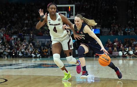 Uconns Paige Bueckers Tears Acl And Will Miss Season The New York