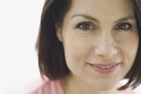 Dermatologists Over 40 Say This Is How To Look 10 Years Younger