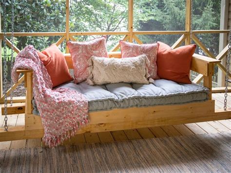 How to Make a Tent Bed | Diy daybed, Outdoor daybed, Daybed