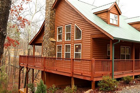 Romantic getaway cozy cabin 1br 1ba hot tub jacuzzi pet friendly. Private Cabin Rentals in Helen GA