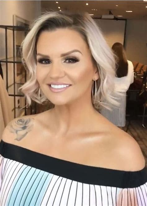 Watch Kerry Katona Gives Fans A Look Behind The Scenes Of Her Onlyfans Extraie