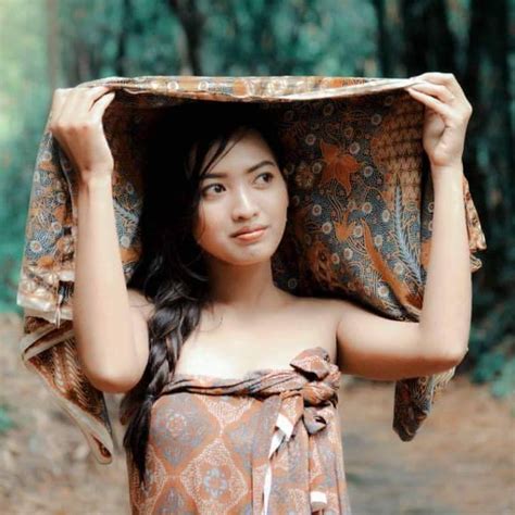 Berkemban Batik Photography