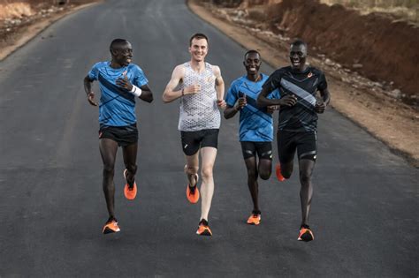 It is organised by the agency motion events. ASICS METASPEED Sky et METASPEED Edge à plaque carbone