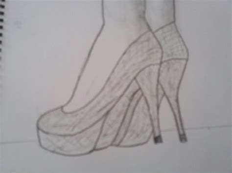 Desene Cu Pantofi In Creion