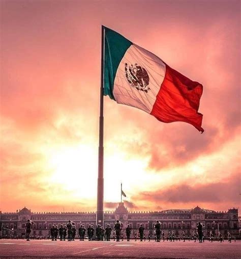 Take your cosmetics and grooming essentials anywhere with your choice of pouches in three sizes. Pin by Luis A. Grijalva on Mexico Lindo Y Querido | Mexico ...