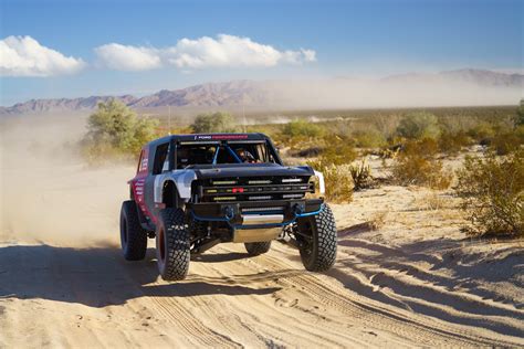 As Bronco R Races Baja 1000 Ford Named Official Score Truck And Suv