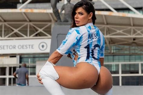 Messi Mad Miss BumBum Strips Down And Poses In Gold Body Paint Before