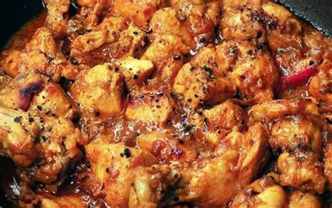 Cook your chicken in just one pot to save on washing up and pans taking over your kitchen. One-Pot Black Pepper Chicken - You're gonna back after all