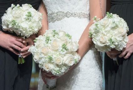 20 beautiful spring wedding bouquets with timeless style. ELEGANT WHITE (3) WEDDING BOUQUETS in Riverside, CA ...