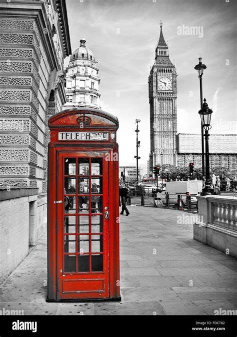 Rote Telefonzelle Und Big Ben In London Stockfotografie Alamy