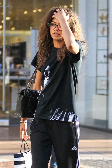 Zendaya Shopping At The Grove In Los Angeles 8122016 Celebmafia