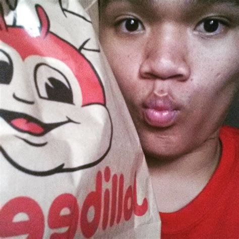 iloveyousabado and i also love eating here at jollibee … flickr