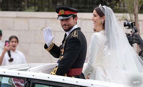 Jordans Crown Prince Hussein Bin Abdullah Marries Saudi Architect See Beautiful Photos Daily
