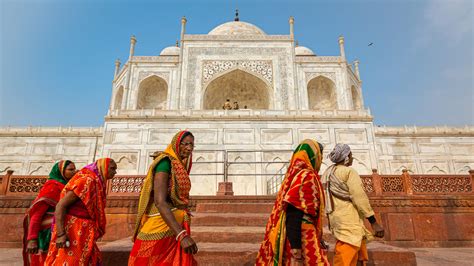 Indian Women At Taj Mahal IMB