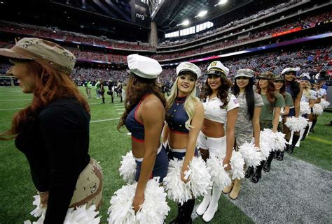 Texans Cheerleaders Salute The Military Houston Chronicle