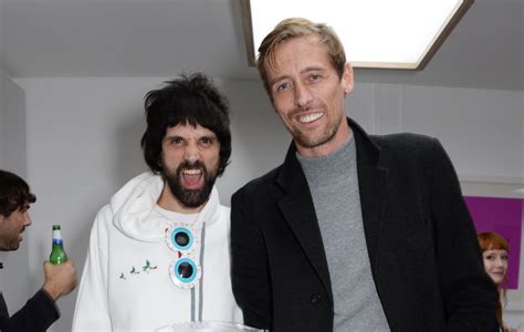 Watch Peter Crouch Join Kasabian On Stage At Isle Of Wight Festival