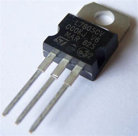 LM7805 Voltage Regulator IC Dip At Rs 3 15 Integrated Circuit In