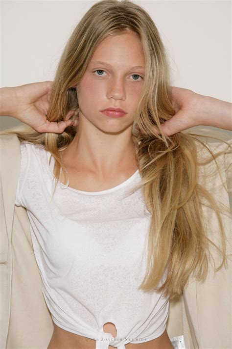Photo Of Fashion Model Laura Schellenberg Id 383998 Models The Fmd