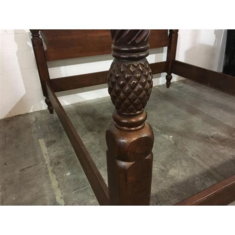 The low profile poster bed features exposed. Vintage Ethan Allen British Classics King 4-Poster Bed ...