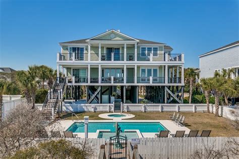 Atlantis 7 Bedroom Home Has Patio And Air Conditioning Updated